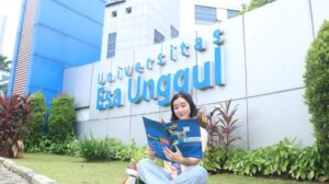 Universitas Esa Unggul