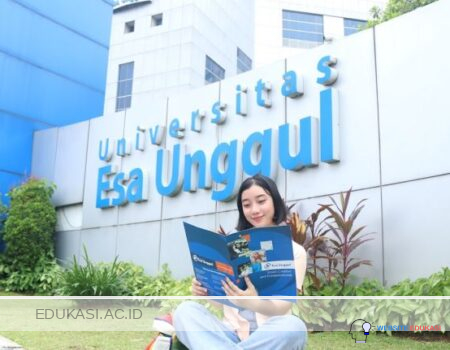 Universitas Esa Unggul